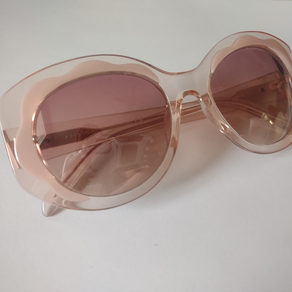 Chic Pink Sunglasses